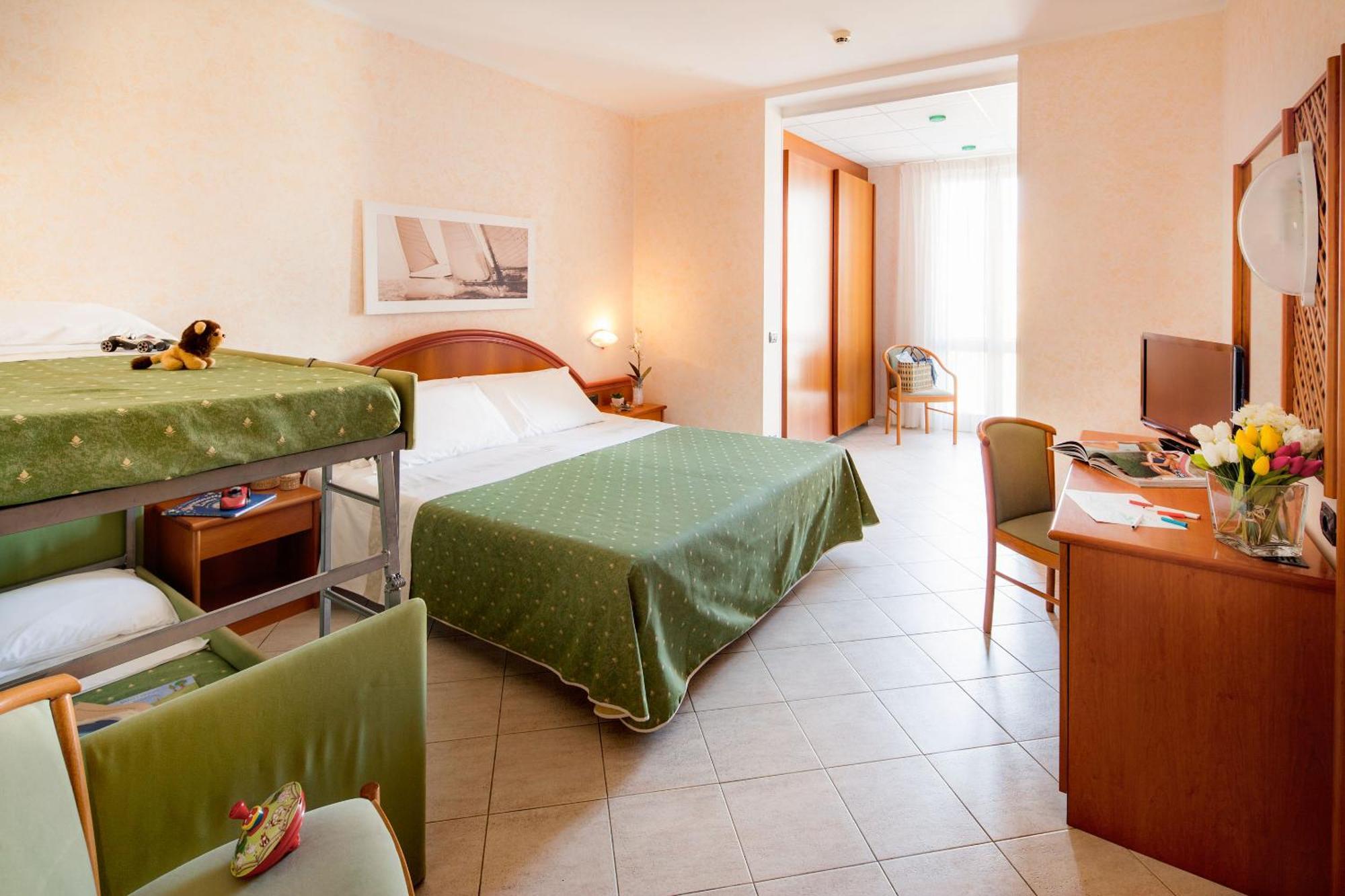 Hotel Gabriella Diano Marina Exteriör bild